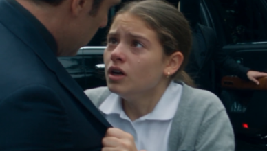 La niña le agarró del brazo y susurró: «No suba a ese coche» — Lo que reveló lo cambió todo